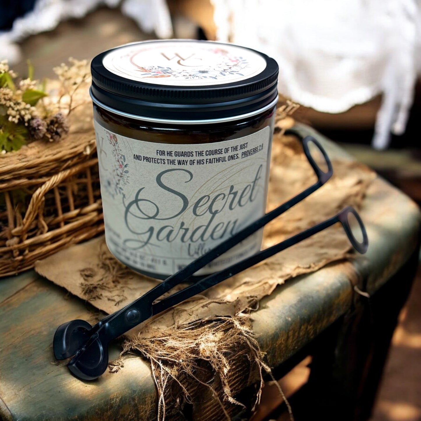 The Secret Garden - Vintage Cottonwood