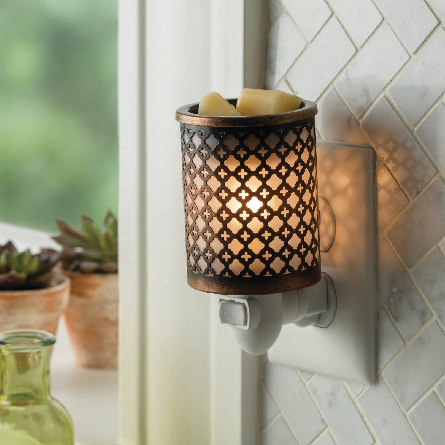 Morocco Metal Pluggable Fragrance Warmer