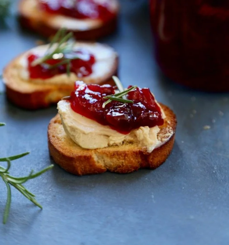 68f4baf80af4bf10c73dc146_cranberry-jelly_1765484319225.png