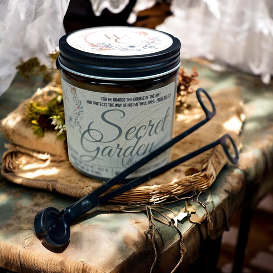 The Secret Garden - Vintage Cottonwood