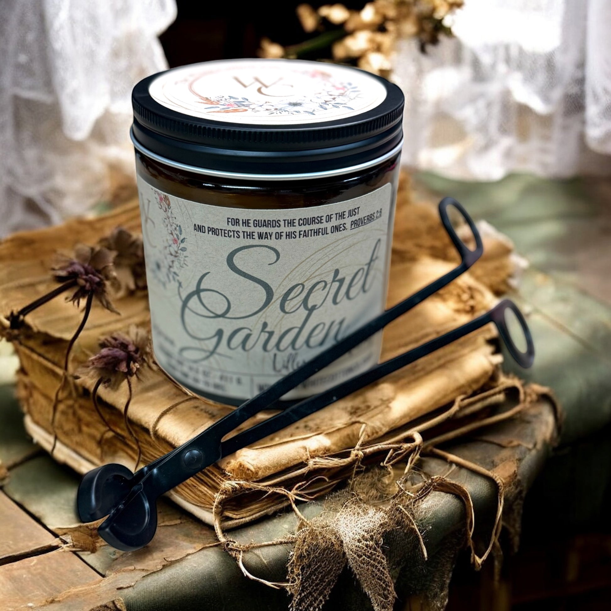 The Secret Garden - Vintage Cottonwood